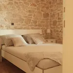 Stone Mamma Mia * Sukošan