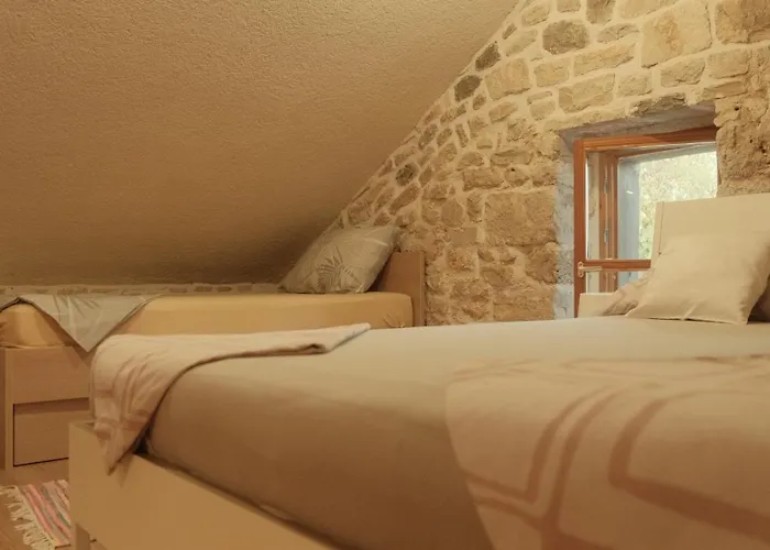 Vakantiehuis Stone Mamma Mia Sukošan