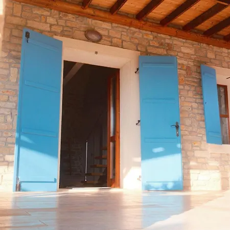 Holiday home Kamena Kuca Mamma Mia *