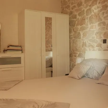 Stone Cottage Mamma Mia Sukošan