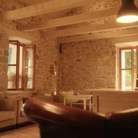 Stone Cottage Mamma Mia *