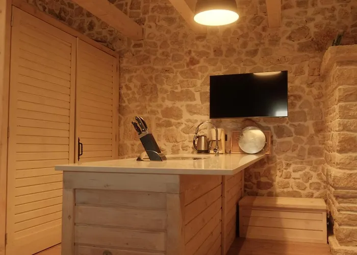 Stone Mamma Mia Sukošan