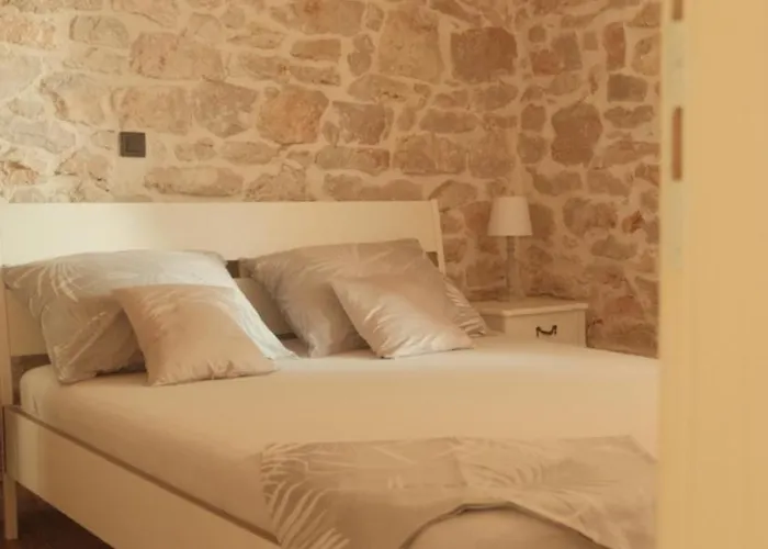 Stone Mamma Mia * Sukošan